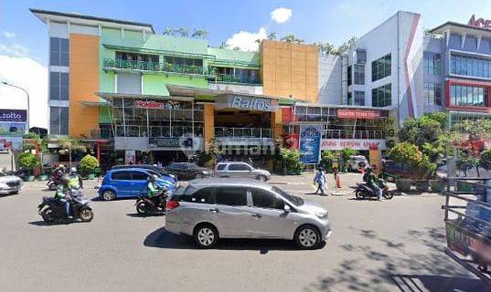 Kios dengan lokasi strategis di Balubur Town Square 1