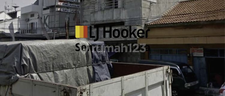 A 2.5-story shophouse in Pekalongan 1