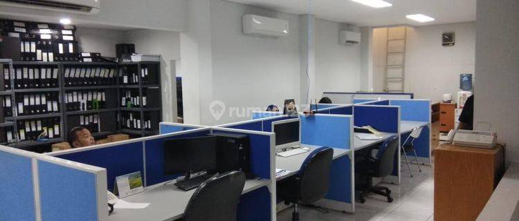 GEDUNG KANTOR SIAP PAKAI 3 LANTAI DI WAHID HASYIM, JAKARTA PUSAT 1