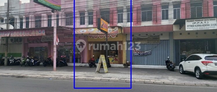 Strategic and Busy 2-Story Shop House in Kartasura Solo 1