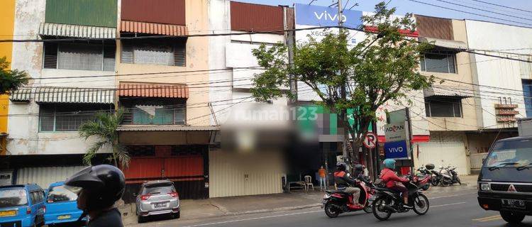 RUKO DAN GUDANG NOL JALAN RAYA GATOT SUBROTO MALANG,3 LANTAI 1