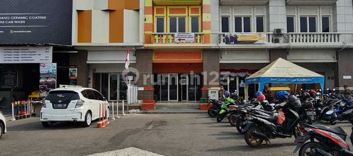 Disewakan Cepat Ruko Strategis 3 Lantai di Grand Taruma Karawang Barat 1