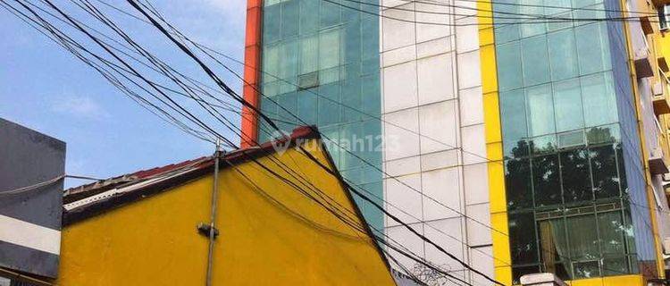 Hotel 5 Lantai di Cihampelas Bandung 1