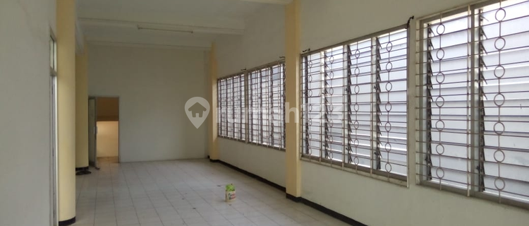 Gedung Perkantoran tengah kota 1