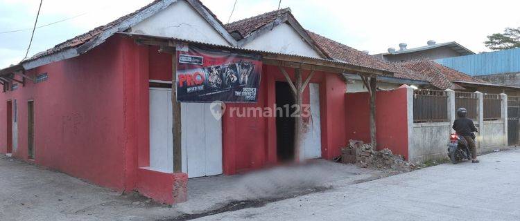 Ruko + Rumah Strategis Bisa Disewa 20 Juta Per Tahun di Nanjung 1