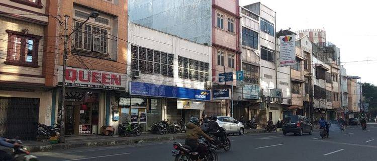 Ruko Gandeng 2 di Jalan Cirebon  1