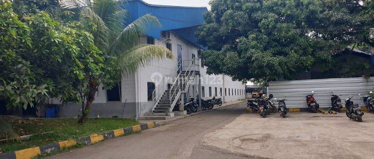 Pabrik di Pinggir Jalan Bantar Gebang bekasi 1