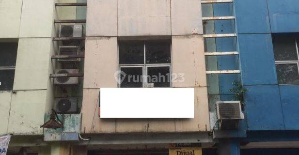 Ruko Menteng 3 lantai kosong di Lippo Cikarang 1