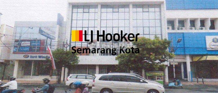 Bangunan Kantor di Jalan Gajahmada 1