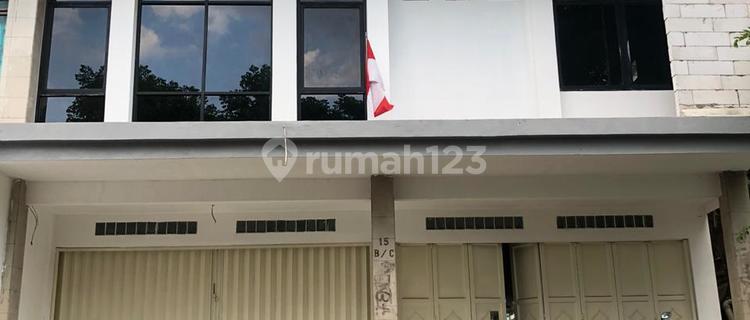 Ruko Luas di Surya Sumantri Bandung 1