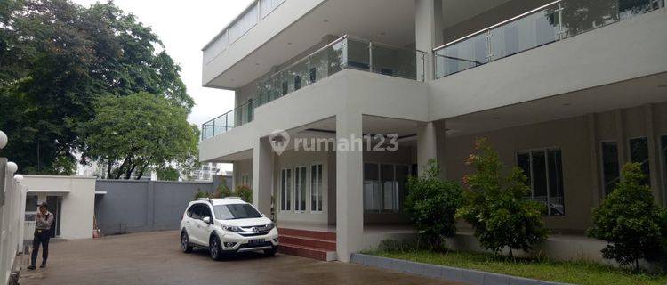 Gedung Kantor Bagus Cocok Untuk Showroom Atau Office di Lippo Cikarang 1