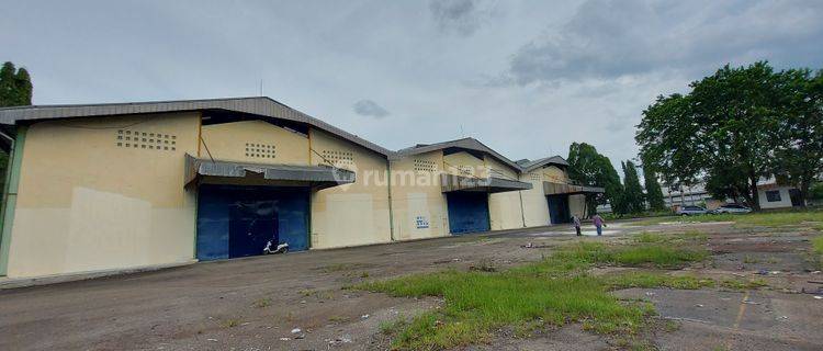 DIJUAL MURAH GUDANG DICIPEUCANG,KELAPA NUNGGAL ,KAMPUNG CIUNCAL ,DESA SITU SARI ( JALAN CIUNCAL ) TURUN HARGA 85M BISA NEGO ,,LT 46,732m2 ,,Lb 10262 m2 ,,ada 3 gedung ,,,siapa yg cepat dia DAPAT ,,,IZIN  SUDAH INDUSTRI 1