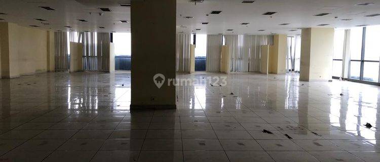 Office Space L avenue Kondisi Semi Furnished Jakarta Selatan 1