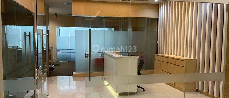 Ruang Kantor Disewakan, Furnished 1