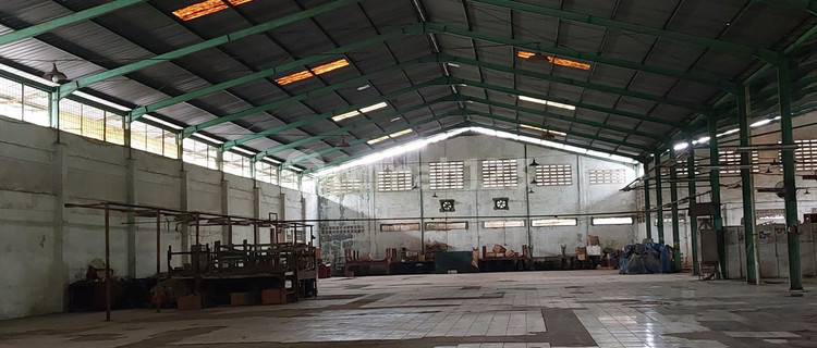 Gudang Ex Pabrik Lokasi Strategis Jalan Tole Iskandar Kota Depok 1