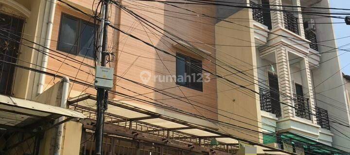  Ruko 4 lantai di Penjaringan, Jakarta Barat (MN) 1