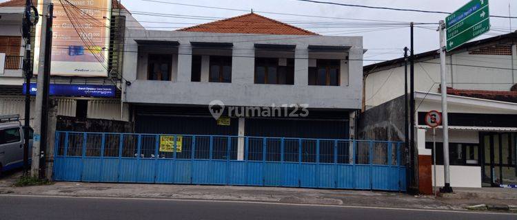 Cheap shophouses for rent in Cargo Area 1