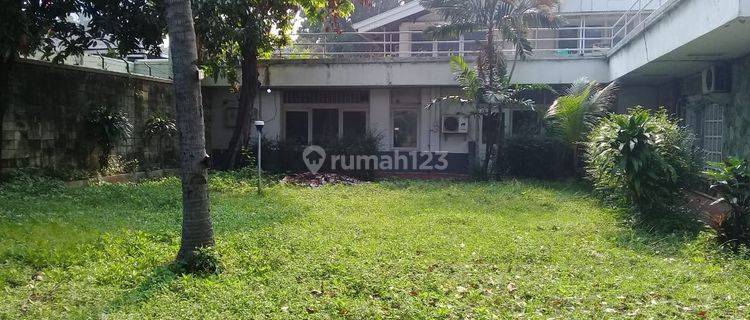 Rumah eks kantor zonasi C1, di Tebet 1