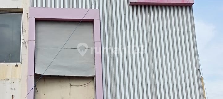 Premium 3-Story Shop-House in Front of Ramayana Karawang 1