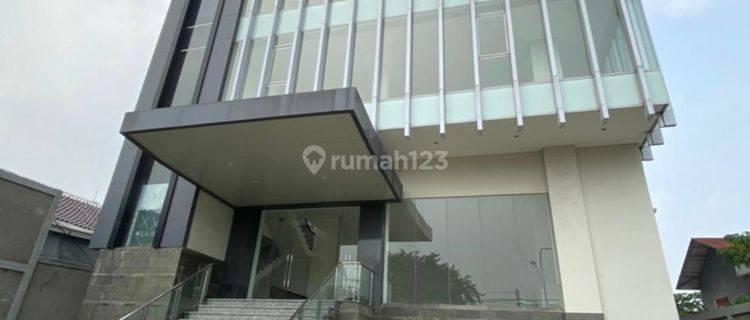 Gedung Perkantoran  di Graha Pramuka Matraman Jakarta Timur  1