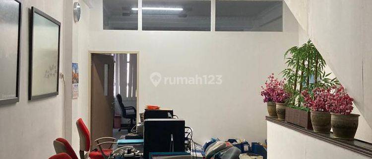 Ruko (J) siap buka usaha dan tinggal di komplek Duta harapan indah 1