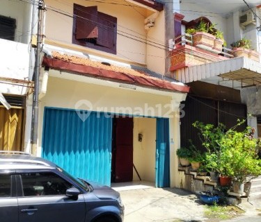 Office or shop house in the Kalikupang Kranggan area, Central Semarang. 1