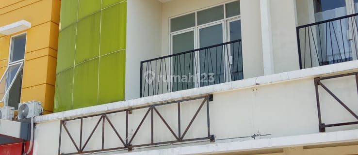 Ruko siap pakai di Graha Padma  1