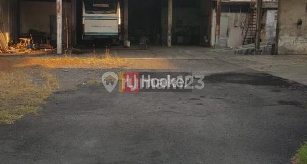 Ready-to-use warehouse in Majapahit 1