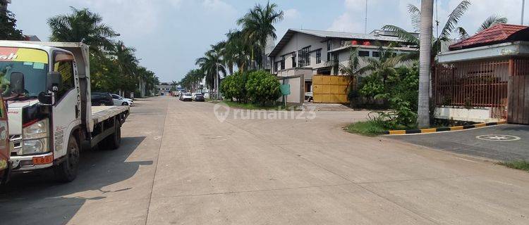 Gudang di Pergudangan Sentra Niaga , Bekasi 680 m Bagus Hak Guna Bangun 1