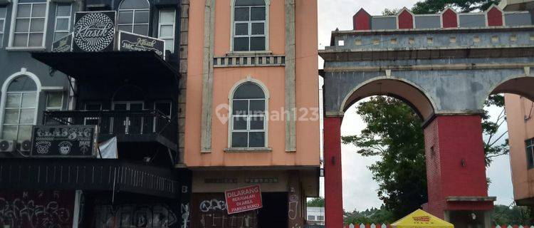 Disewakan Ruko 3.5 Lantai di Ruko Graha Siliwangi Sukabumi 1