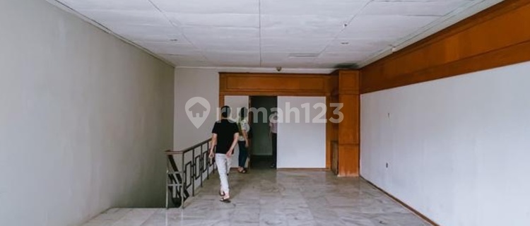 Ruko Gandeng Intercon 170m2 MURAH BANGETTT!!! 1