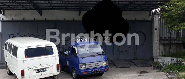 RUKO BESAR 2 LANTAI DI MOJOSONGO DEKAT RING ROAD SOLO 1