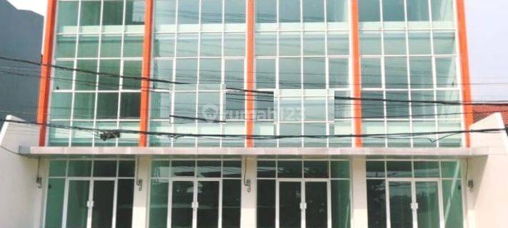 4 unit ruko bangunan baru siap pakai 3½ lantai di Muara Karang 1