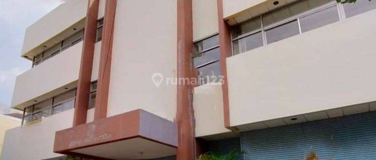 Dijual Gedung di jalan Imam Bonjol, Semarang.
 1