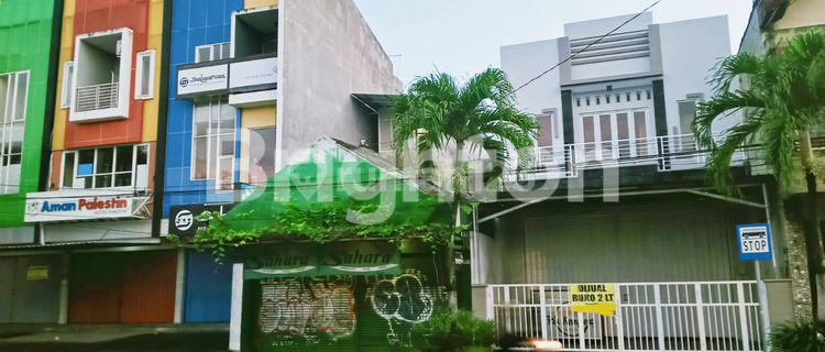 For Sale: 2-Story Shophouse Fast Sale on Kusumanegara Street, Semaki, Umbul Harjo, Yogyakarta 1