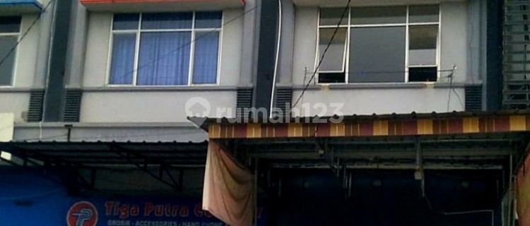 WANT TO RENT A 3-STORY SHOPHOUSE IN A STRATEGIC LOCATION? CHOOSE THIS, SUITABLE FOR YOUR OFFICE & BUSINESS. 1