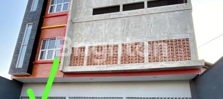 RUKO 3 LANTAI LOKASI STRATEGIS DI KALIURANG JOGJA 1