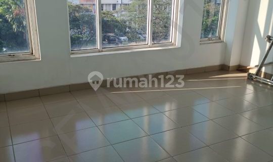Ruko dijual atau disewakan 150 juta/ thn min 2 thn, nego, murah 3 lantai kelapa gading murah ,siap huni ,strategis, buat bisnis cocok deh 1