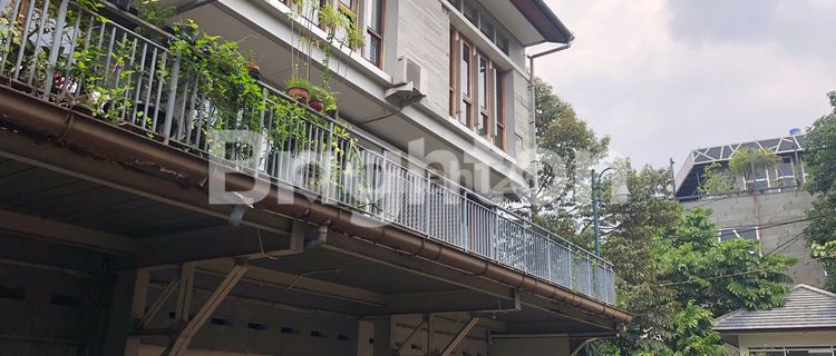 RUKO ISTANA PASTEUR 3 FLOORS 1
