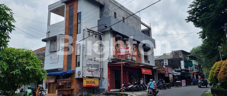 TURUN HARGA !!! RUKO 3 LANTAI DEPAN PINTU BARAT UNS 1