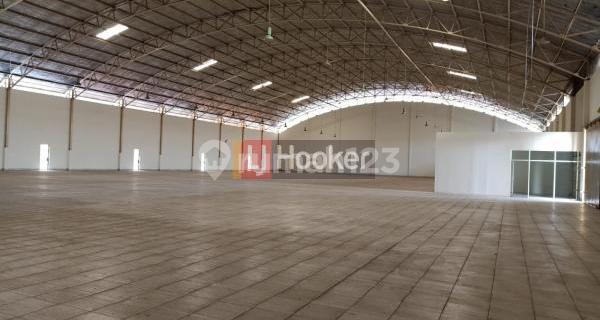 Nice warehouse in the Madukoro area. 1