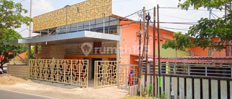 New Shop House on the Side of Pantura Gebang Main Road 1