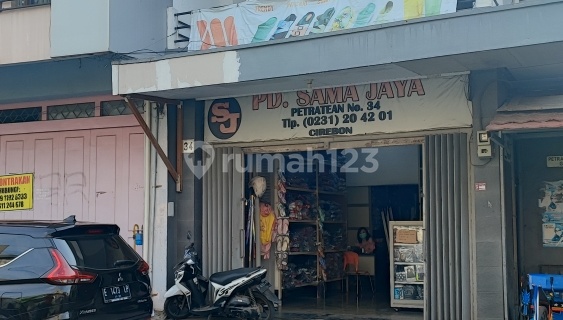 Ruko Di Pusat Kota Lokasi Ramai Untuk Usaha 1