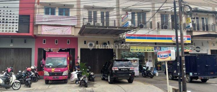 Ruko lokasi kayu putih cakep tanpa renovasi dekat ke arion mall  halte busway jalan pemuda  LRT velodrome  sangat strategis 1