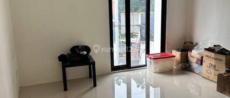 Ruang Usaha Lokasi Strategis Pinggir Jalan Raya Bintaro Utama 1