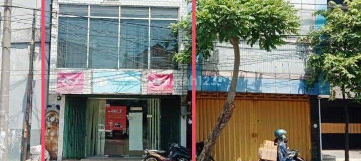 DISEWAKAN RUKO 3½ LT DI JALAN PAHLAWAN - SURABAYA PUSAT 1