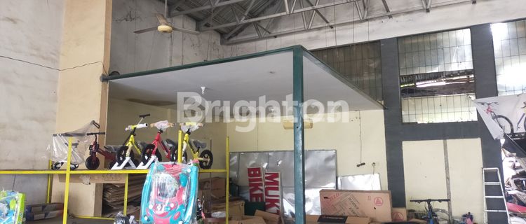 GOOD STORE, SPACIOUS AND STRATEGIC IN EAST SEMARANG 1