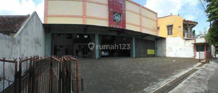 Ruko Dijual Jogja 2 Lantai Jalan Magelang Sleman Yogyakarta 1