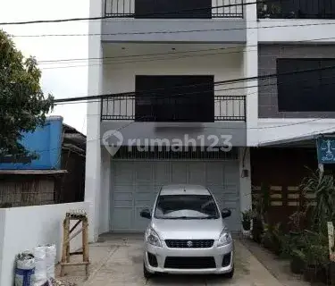 Jual Ruko 3 Lantai SHM di Ciwaruga , Parongpong 1