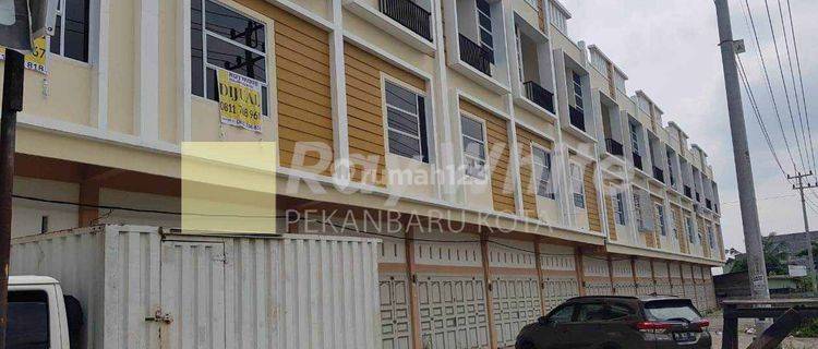 Ruko Baru 3 lantai daerah Tampan, Pekanbaru 1